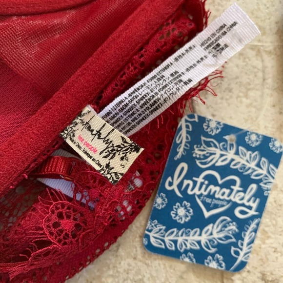 Free people belle Scarlet red lace bra bralette - Picture 4 of 10